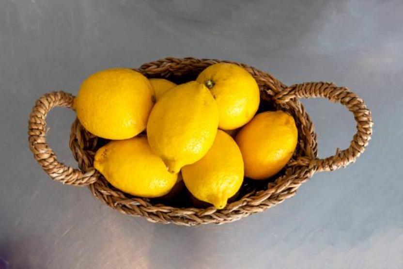 Limonu sakın ikiye kesip dolaba koymayın, resmen zehre dönüşüyormuş