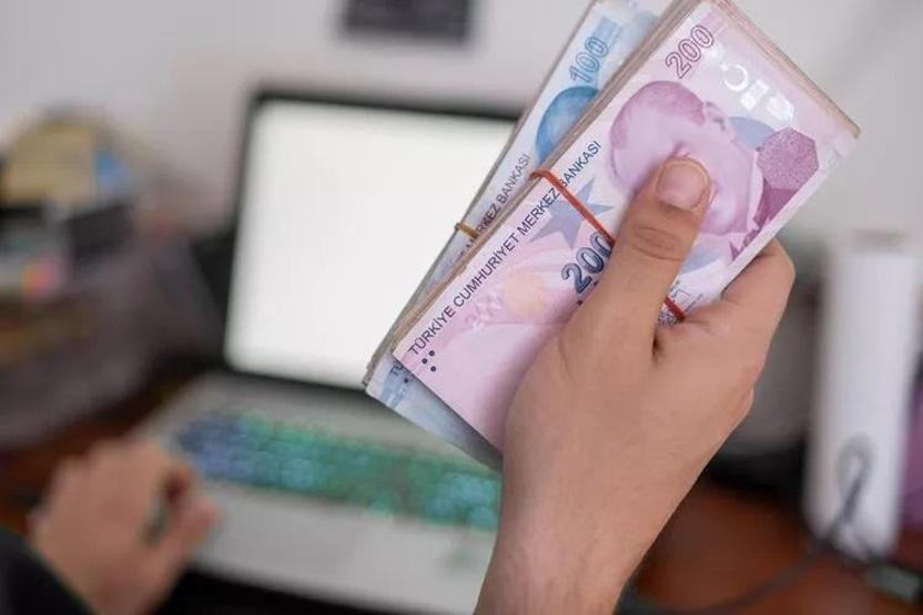 Bankalar yeniden sahnede! Emekli promosyonları 2 katına çıktı