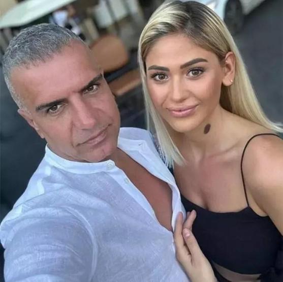 Berdan Mardini ve genç sevgilisi Dilara Talay el ele