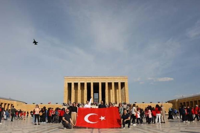 Milyonlar Ataya koştu: Anıtkabir ve Dolmabahçe hıncahınç doldu