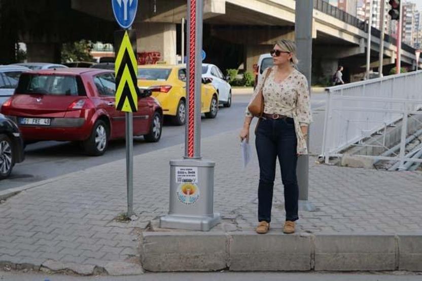 Sevgilisine kendini affettirmek için Adanayı ilana boğdu
