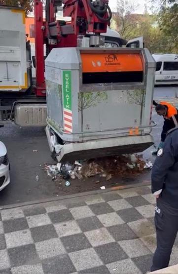 Çöpe sığındı, 1 gece orada kaldı: Yağmurdan korunmak için girdim
