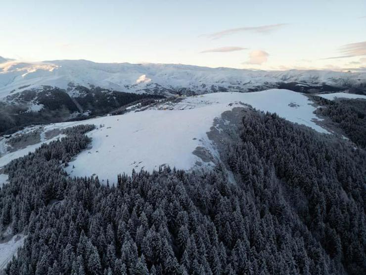 Giresun yaylalarından kartpostallık kar manzaraları