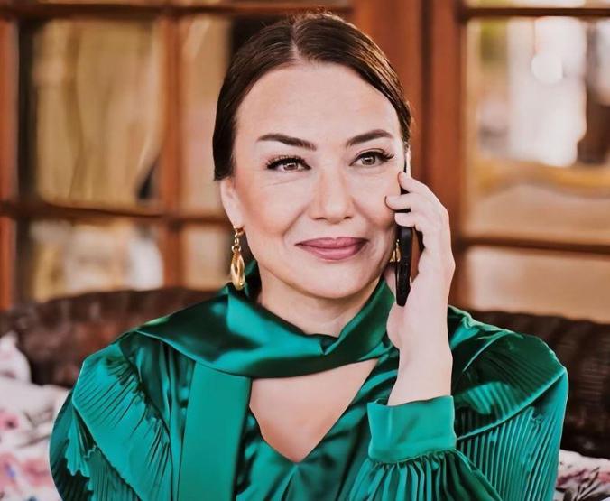 Deniz Uğur'dan filtresiz ve makyajsız paylaşım! Sosyal medyayı salladı