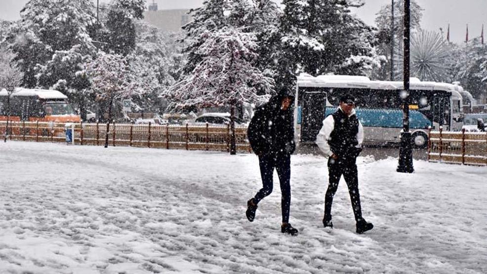Karda ve buzda düşmeden yürümenin 3 kuralı var Uzman isim tek tek anlattı