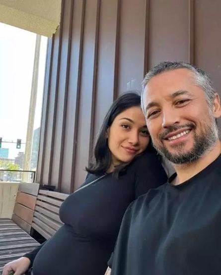 İlhan Mansızdan eşiyle paylaşım