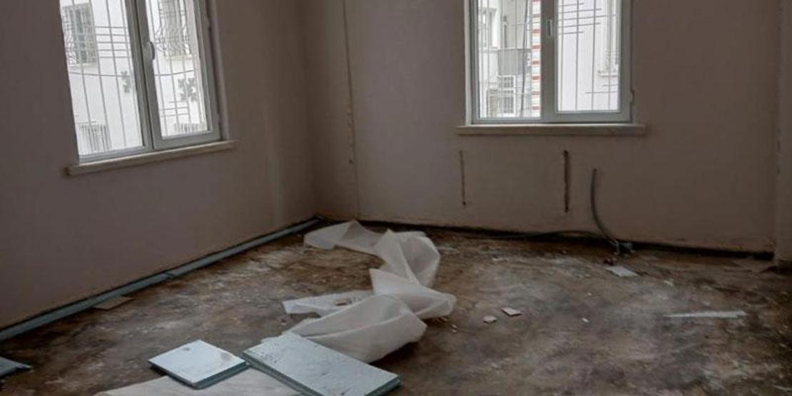 Deprem b�lgesinde pes dedirten h�rs�zl�k!