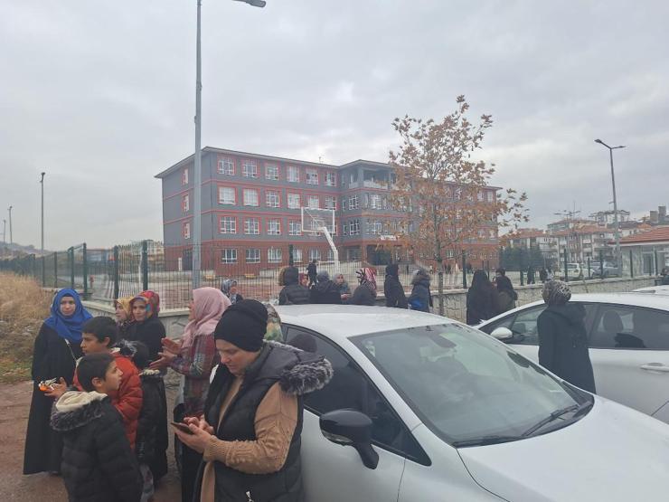 Ankarada sokak köpeklerinin saldırısına uğramıştı: Tunahanın sağlık durumu nasıl