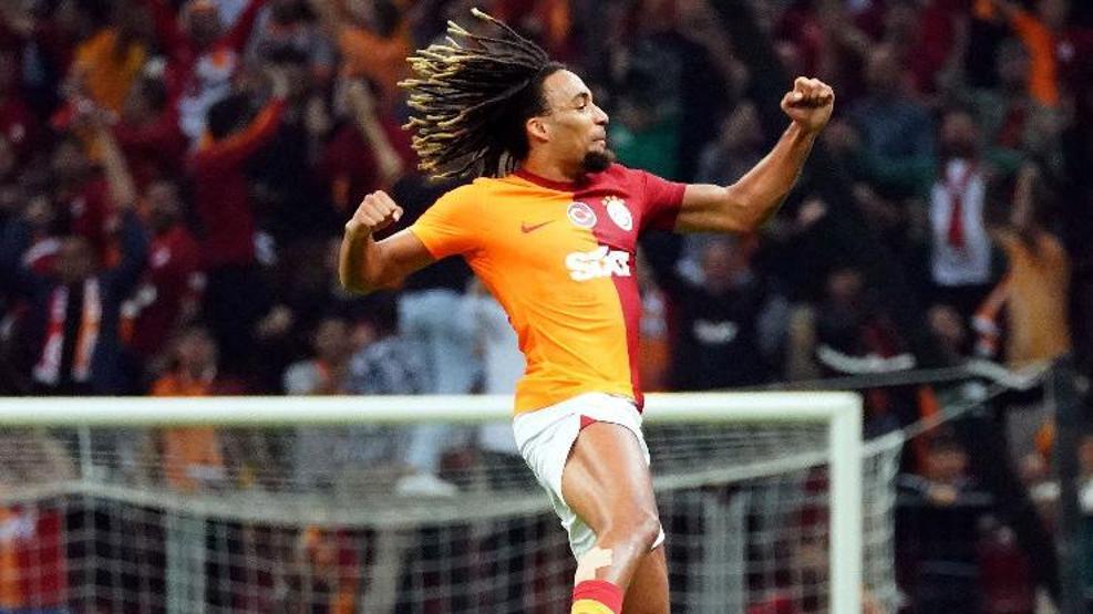 Galatasaraydan çifte bomba Beşiktaşın eski yıldızı listede...