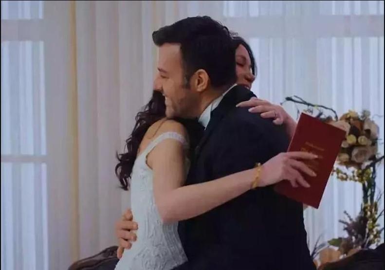 Dilek Taşından büyüleyici final Figen ve Mustafa sonunda kavuştu