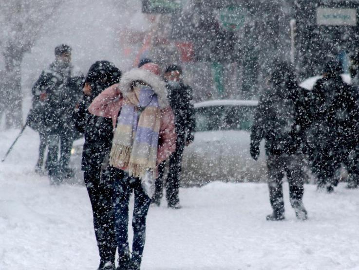 Dikkat Meteoroloji haritayı güncelledi: Kar İstanbulun kapısına dayandı