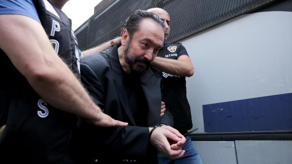 En yakınındaki isim itiraf etti: Adnan Oktar’dan ‘vurun’ talimatı