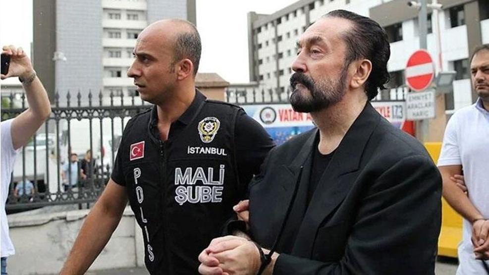 En yakınındaki isim itiraf etti: Adnan Oktar’dan ‘vurun’ talimatı