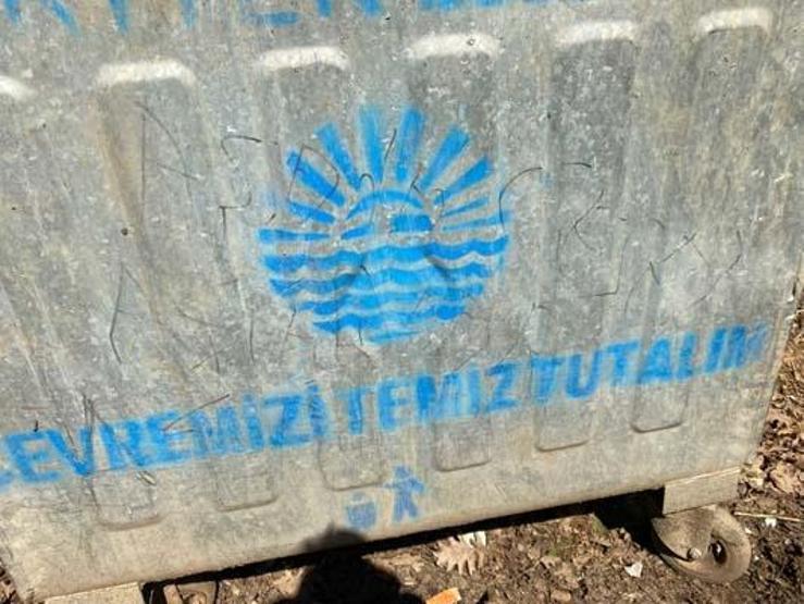Konteynere yazılan not cesede götürdü