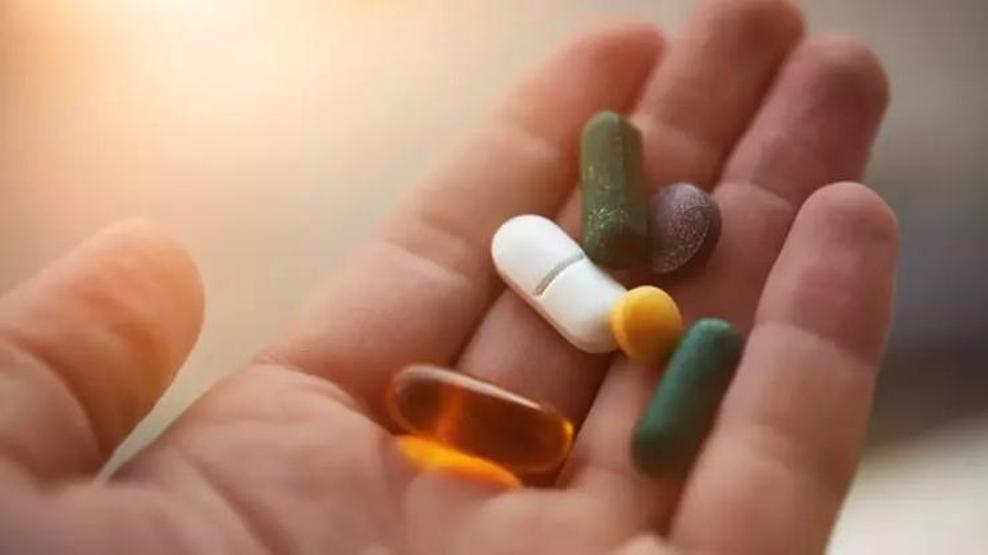 Menopozda E vitamini takviyesi sıcak basmasını önleyebilir