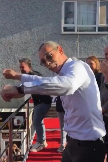Behzat Ç.nin yıldızıydı Etimesgut Belediye Başkanı Erdal Beşikçioğlu seçim zaferini bakın nasıl kutladı