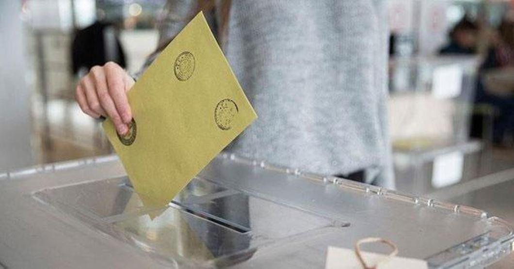 Türkiye tercihini yaptı 31 Martta sandıktan ne mesajlar çıktı Abdulkadir Selvi yazdı