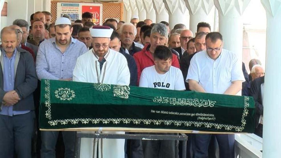 Marmara Denizi’nde batan geminin kaptanı son yolculuğuna uğurlandı
