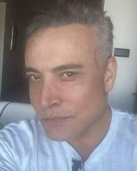 Cenk Erenin yeni pozuna beğeni ve yorum yağdı
