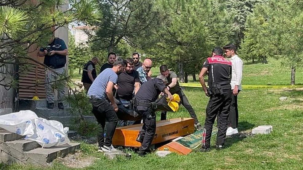 Boşanma aşamasındaki eşini 3 kurşunla öldürdü