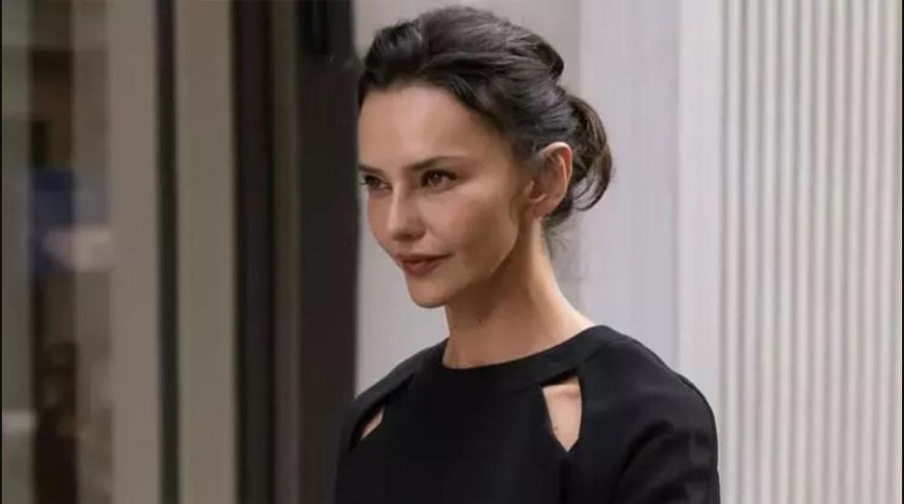 Hande Ataizi güzellik sırrını açıkladı: Bu dizideki taş benim