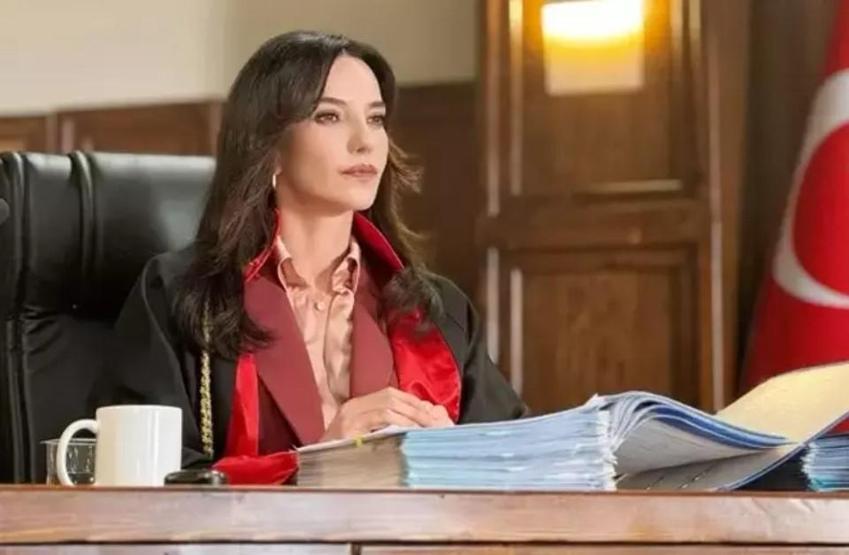 Hande Ataizi güzellik sırrını açıkladı: Bu dizideki taş benim
