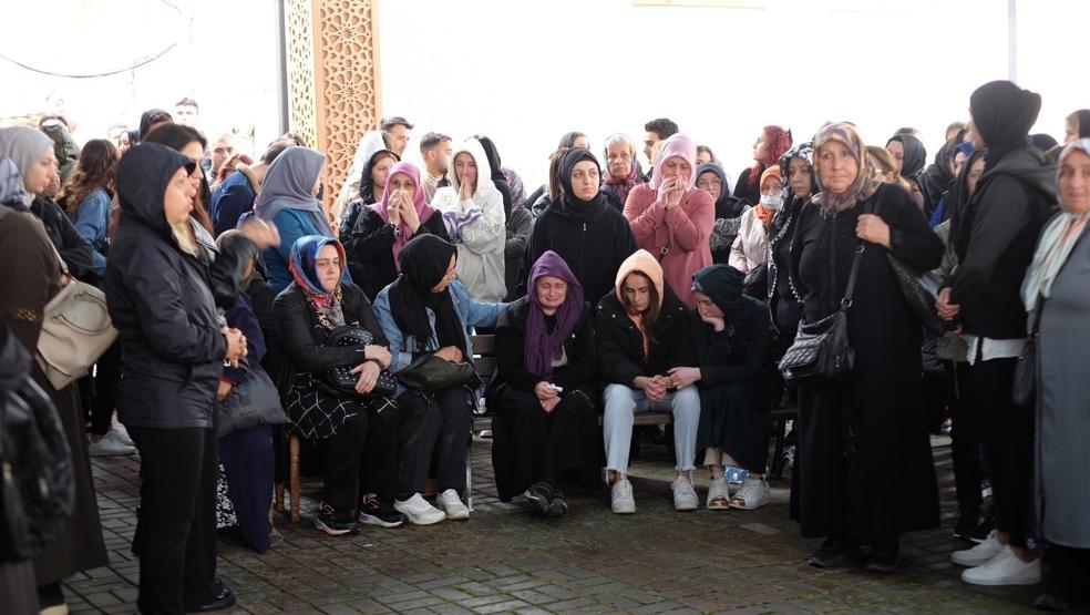 4 kişiye hayat vermişti Melek son yolculuğuna uğurlandı