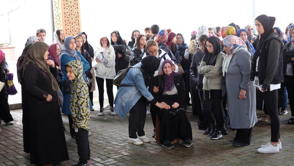 4 kişiye hayat vermişti Melek son yolculuğuna uğurlandı
