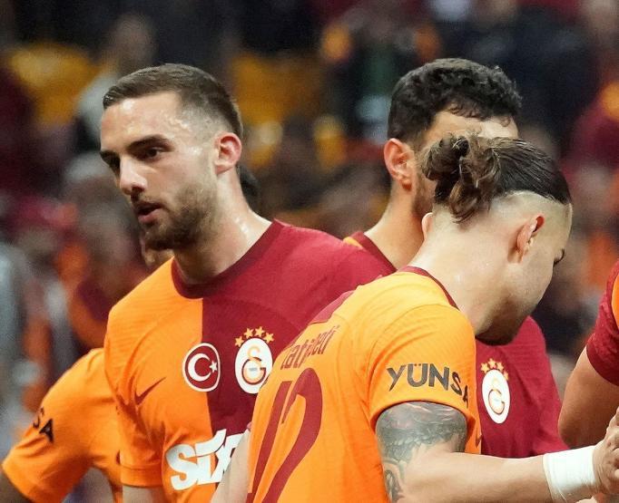 Galatasarayda Fernando Muslera fırsat tepti Rekor geliyordu...