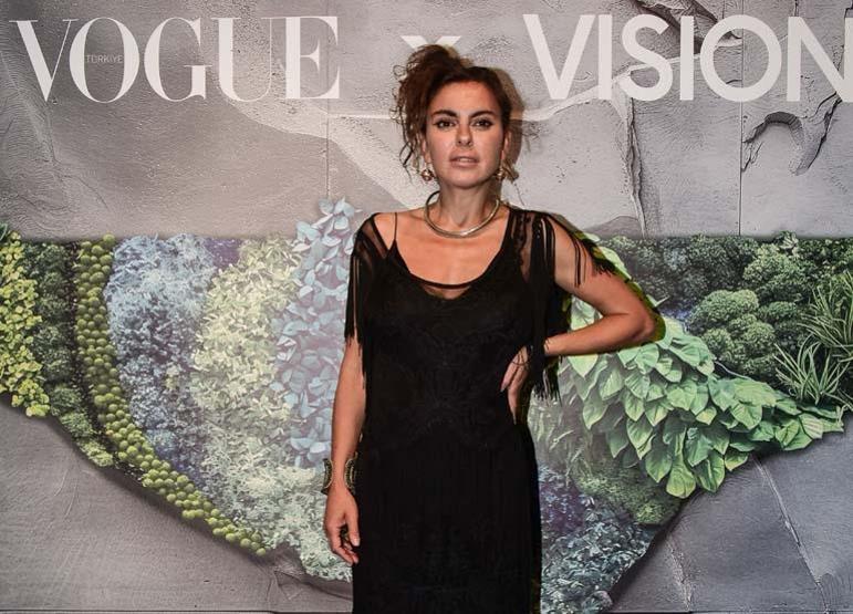 Sanatçı Aida Mahmudova’nın kişisel sergisi ‘Bir Rüya Açılır’ sanatseverlerle buluştu
