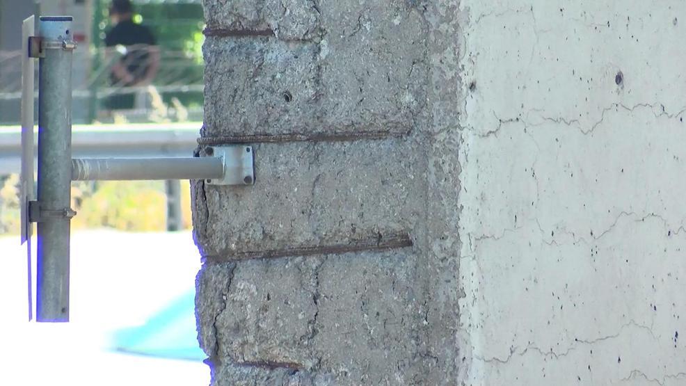 Bayrampaşada korku üst geçidi Yıkılmak üzere