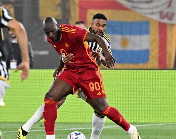 SON DAKİKA Aziz Yıldırım, Mourinho’nun istediği oyuncuları açıkladı ve Ali Koç’a mesaj verdi