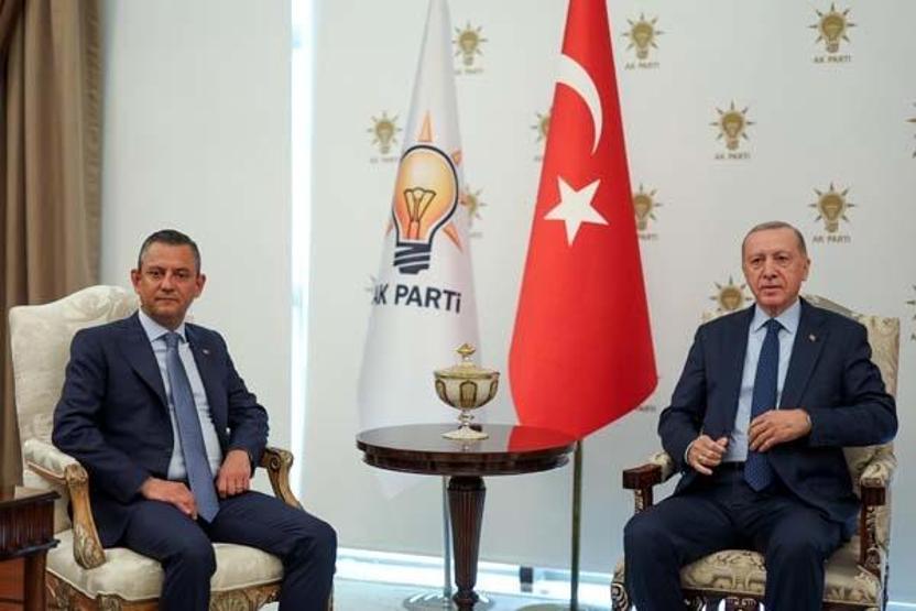 Erdoğandan 18 yıl sonra CHPye ziyaret