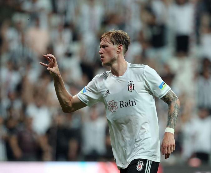 Trabzonspor istiyordu Wout Weghorst yeni takımına imzayı atıyor...