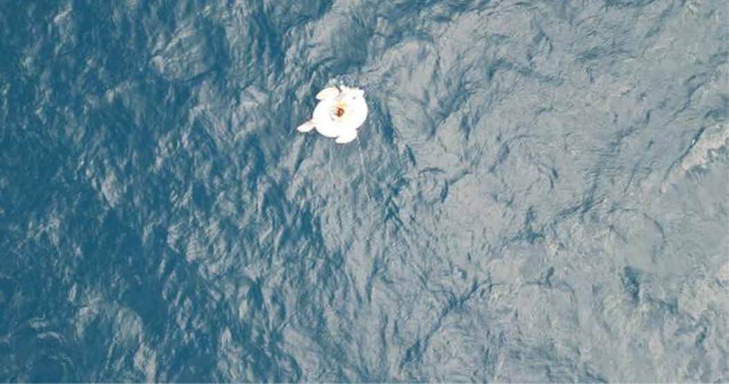 Salda Gölünün ortasında can pazarı Küçük kızı ölümün kıyısından kurtardılar