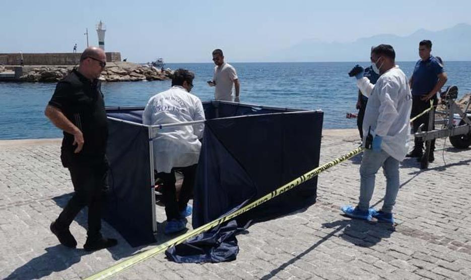  Denizde, kol, bacak ve başsız ceset bulundu