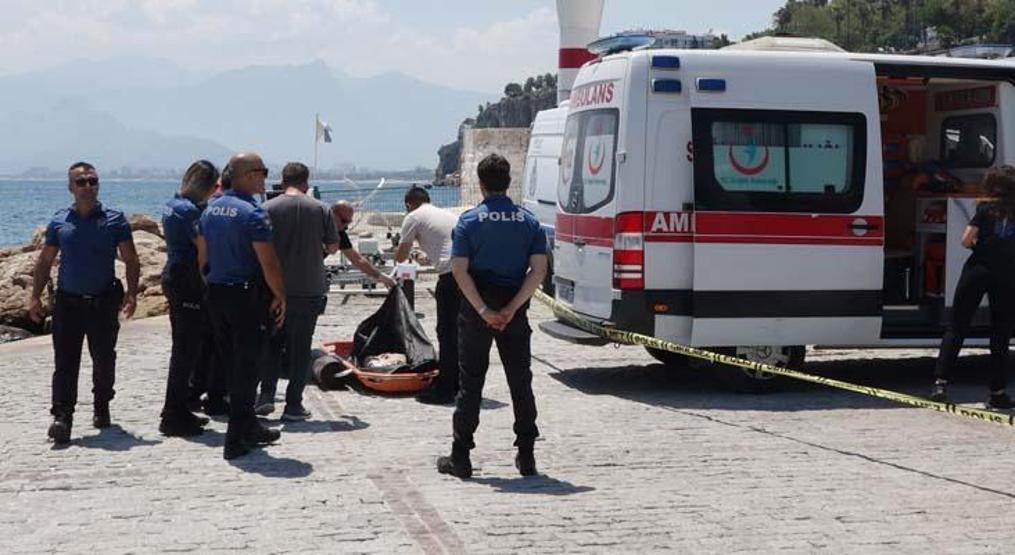  Denizde, kol, bacak ve başsız ceset bulundu