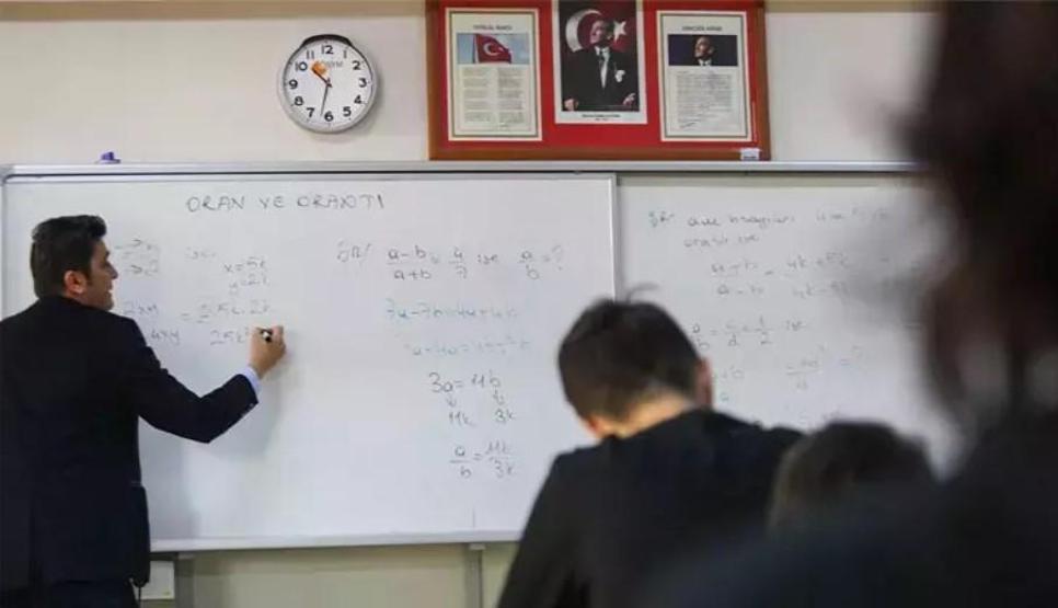 Öğretmen adaylarının gireceği mülakat yeni bir sektöre dönüştü Hazırlık kursları açıldı