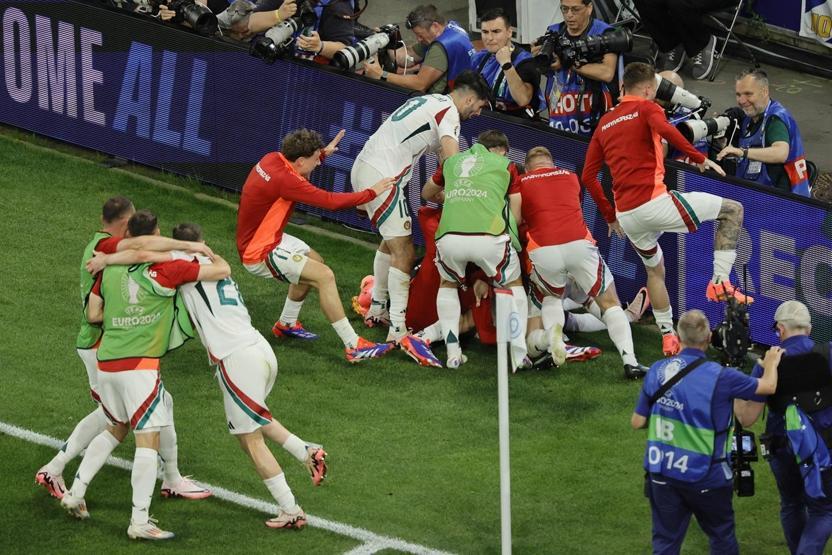 Türkiyenin EURO 2024te gruptan çıkma şansı belli oluyor Millilerin son 16 turu hesapları...
