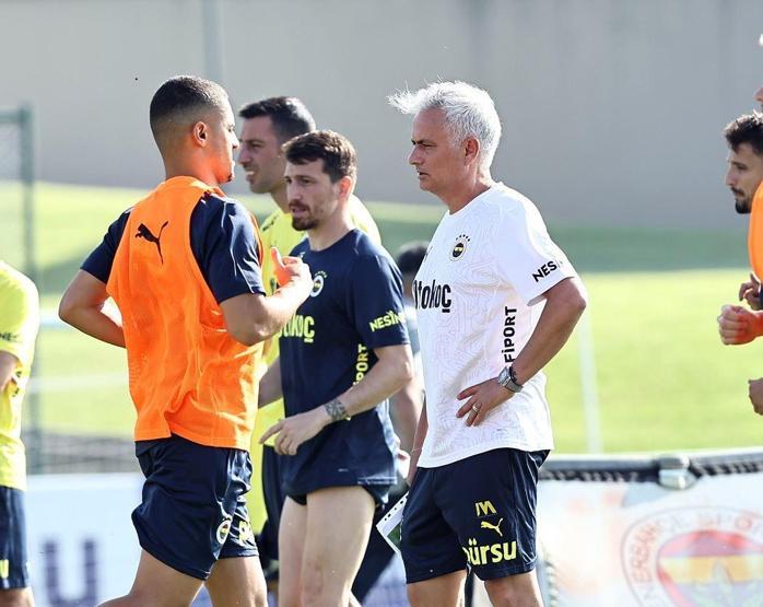 Fenerbahçe, Jose Mourinho’yla sezonu açtı