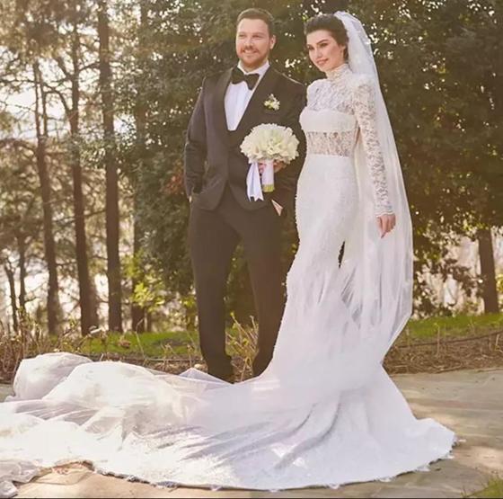 Burcu Kıratlıdan Sinan Akçıla cevap: Abartıldığını düşünüyorum