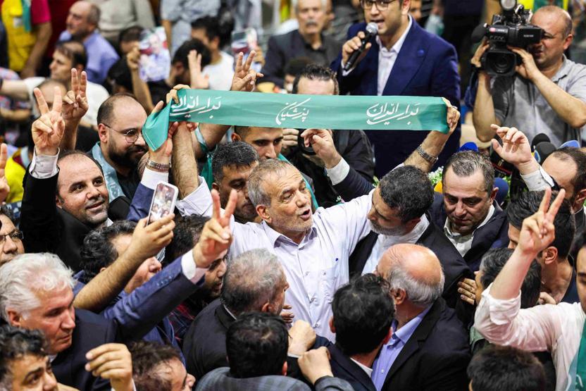 İranda tek reformist aday Türk doktor: Bir ilke imza atabilir Evde Farsça değil Türkçe konuşuyoruz