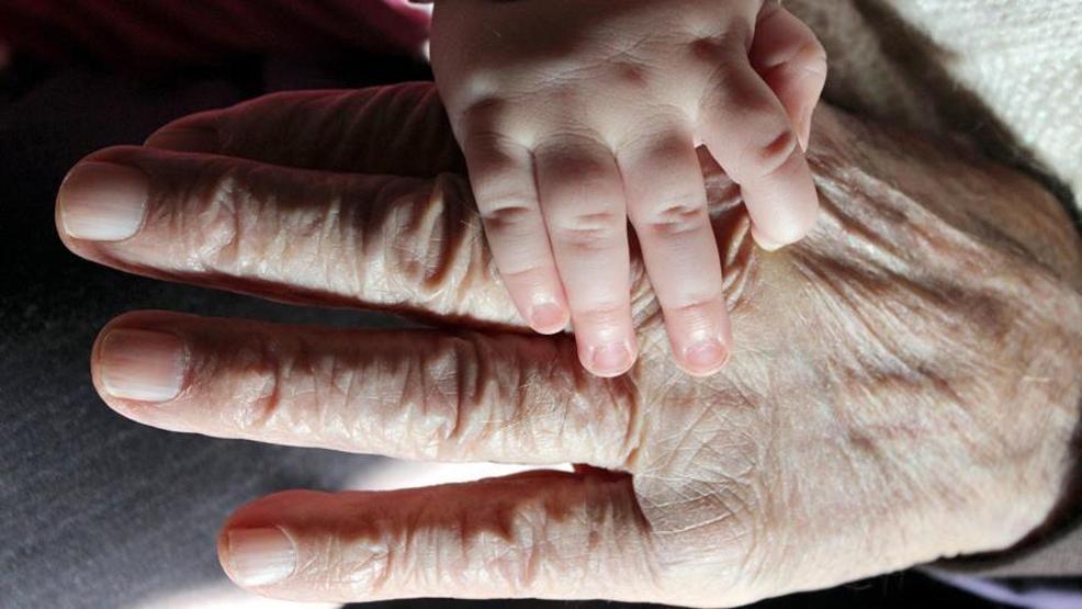 Bilim insanları yeni ilaç üzerinde çalışıyor Yaşlanmayı yavaşlatmak mümkün mü