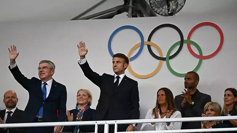 Paris 2024 Olimpiyatlarında sahne alan Lady Gaga sosyal medyayı salladı İzleyenler uzun yıllar unutamayacak