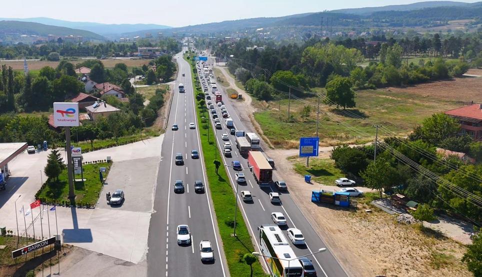 Tünel kapatıldı, trafik felç oldu: Ambulans geçmekte zorlandı
