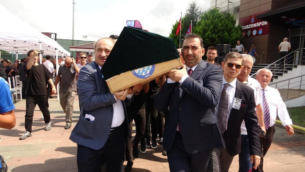 Trabzonspor'un eski ba�kan� Ahmet Salih Erdem son yolculu�una u�urland�