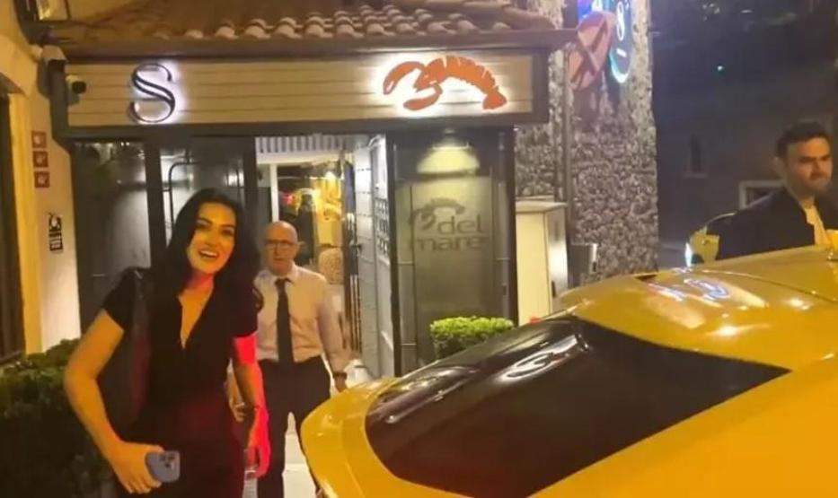 Romantik yemek sonrası OBJEKTİFLERE YAKALANDILAR YILIN MAGAZİN BOMBASI PATLADI