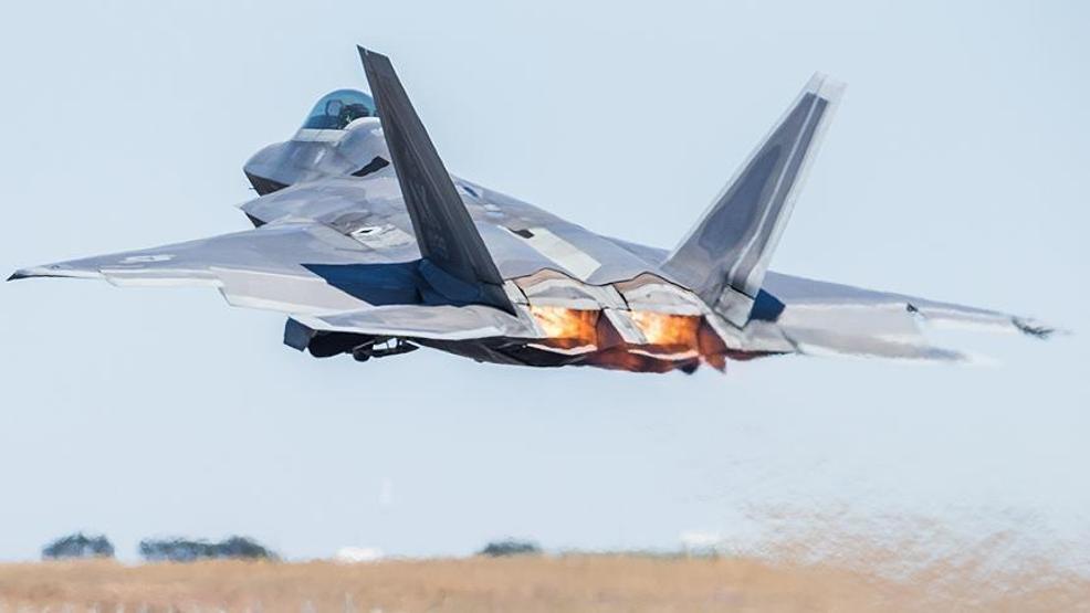 Türkçesi YIRTICI KUŞ Amerika F-22 Raptor için ‘İncirlik’ dedi mi