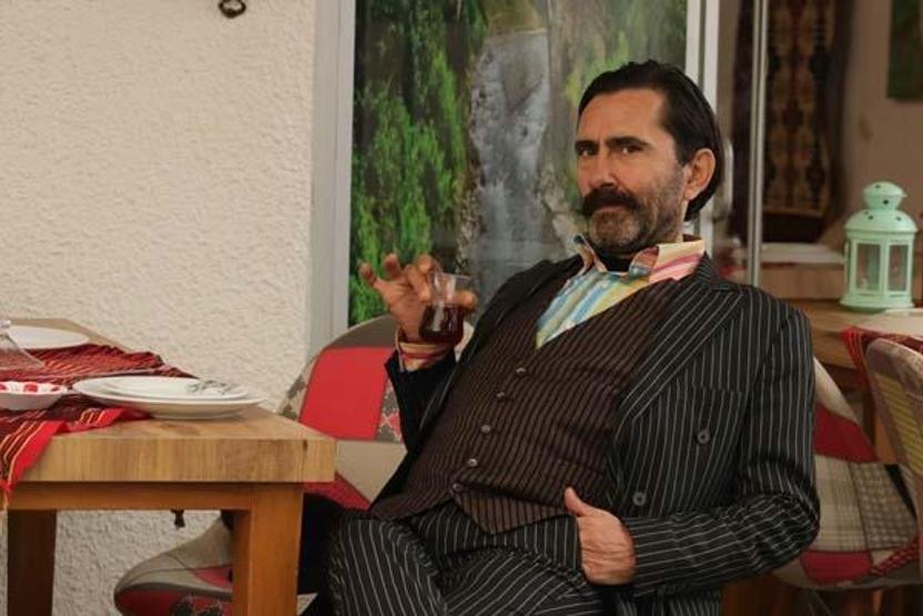 SON DAKİKA Peker Açıkalın’ın Sağlık Durumu Nasıl Kamera Karşısına Doktoru İle Geçti “Konuşmamda Sakatlık Yok Yürümemde Sakatlık Yok”
