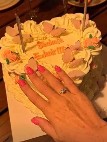 Sihirli Annemin Çileki Zeynep Özkayayı doğum gününde şaşırtan sürpriz: Hayatımın şokunu yaşadım